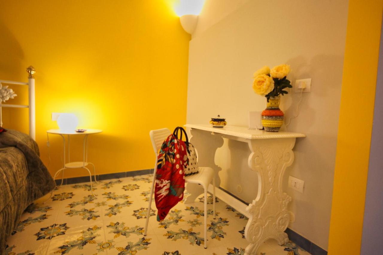 Bed and Breakfast Domus Vilu Nocera Superiore Zewnętrze zdjęcie
