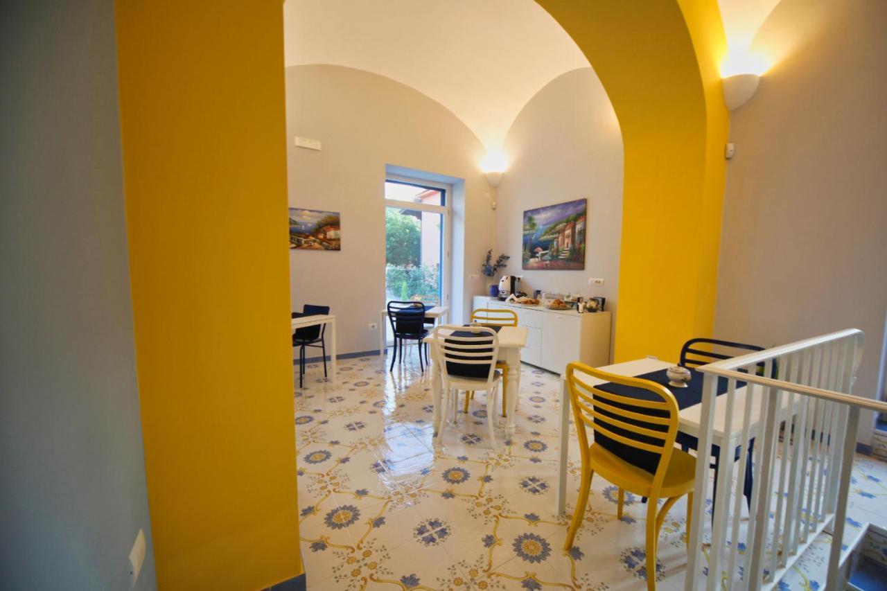 Bed and Breakfast Domus Vilu Nocera Superiore Zewnętrze zdjęcie