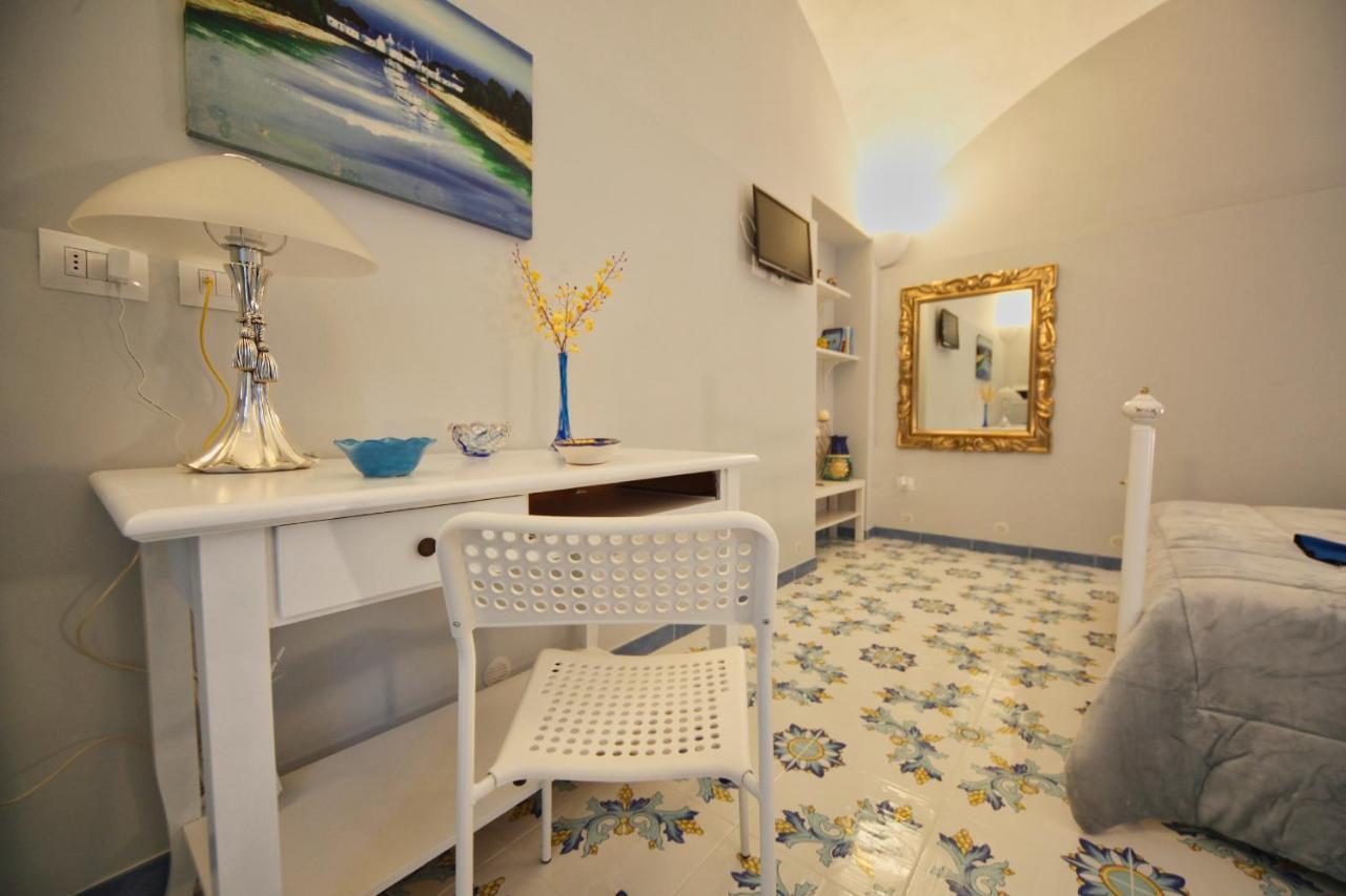 Bed and Breakfast Domus Vilu Nocera Superiore Zewnętrze zdjęcie